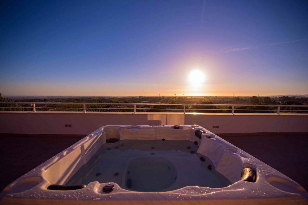 La Terrazza Di Harmakhis Hotel Partanna Exterior photo