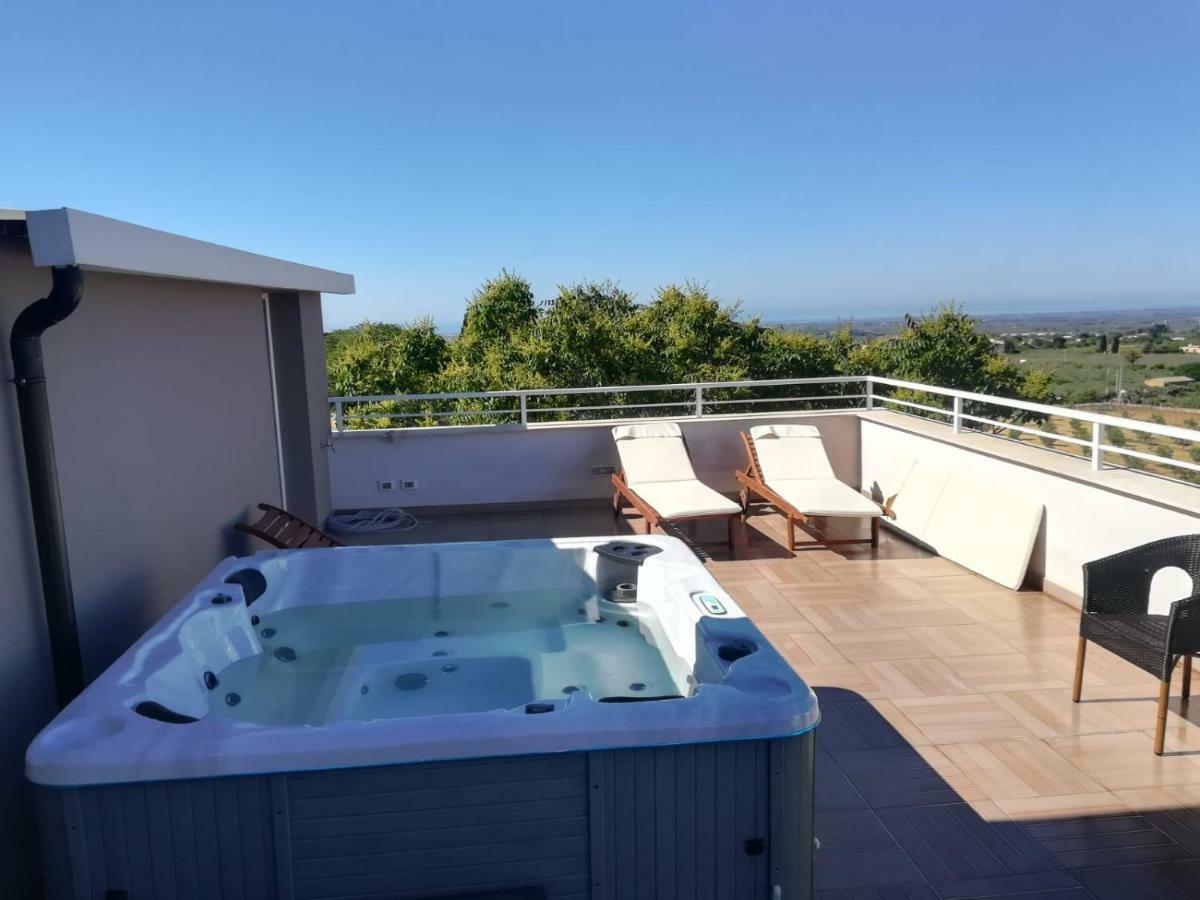 La Terrazza Di Harmakhis Hotel Partanna Exterior photo
